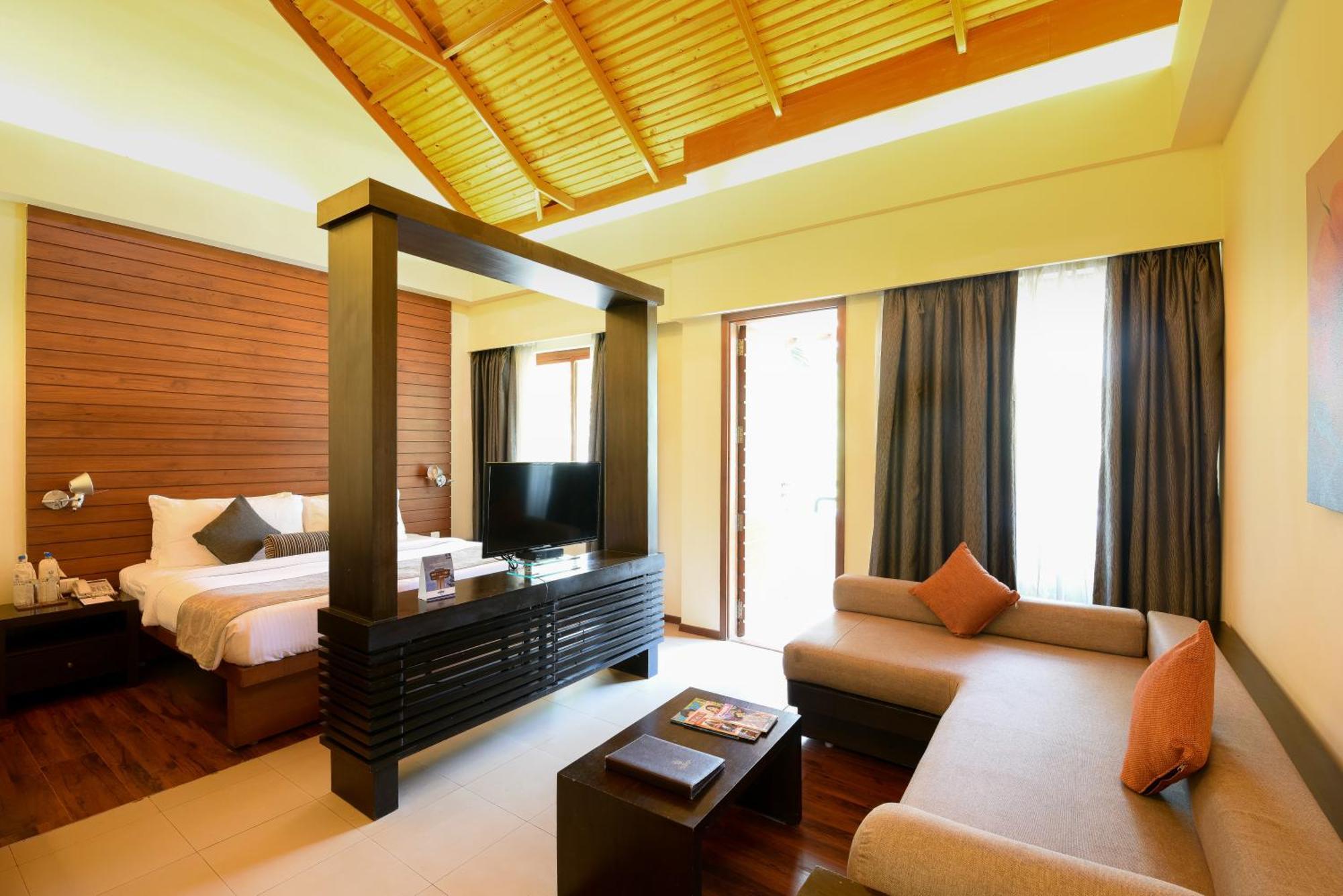 היידראבד The Golkonda Resort And Spa מראה חיצוני תמונה